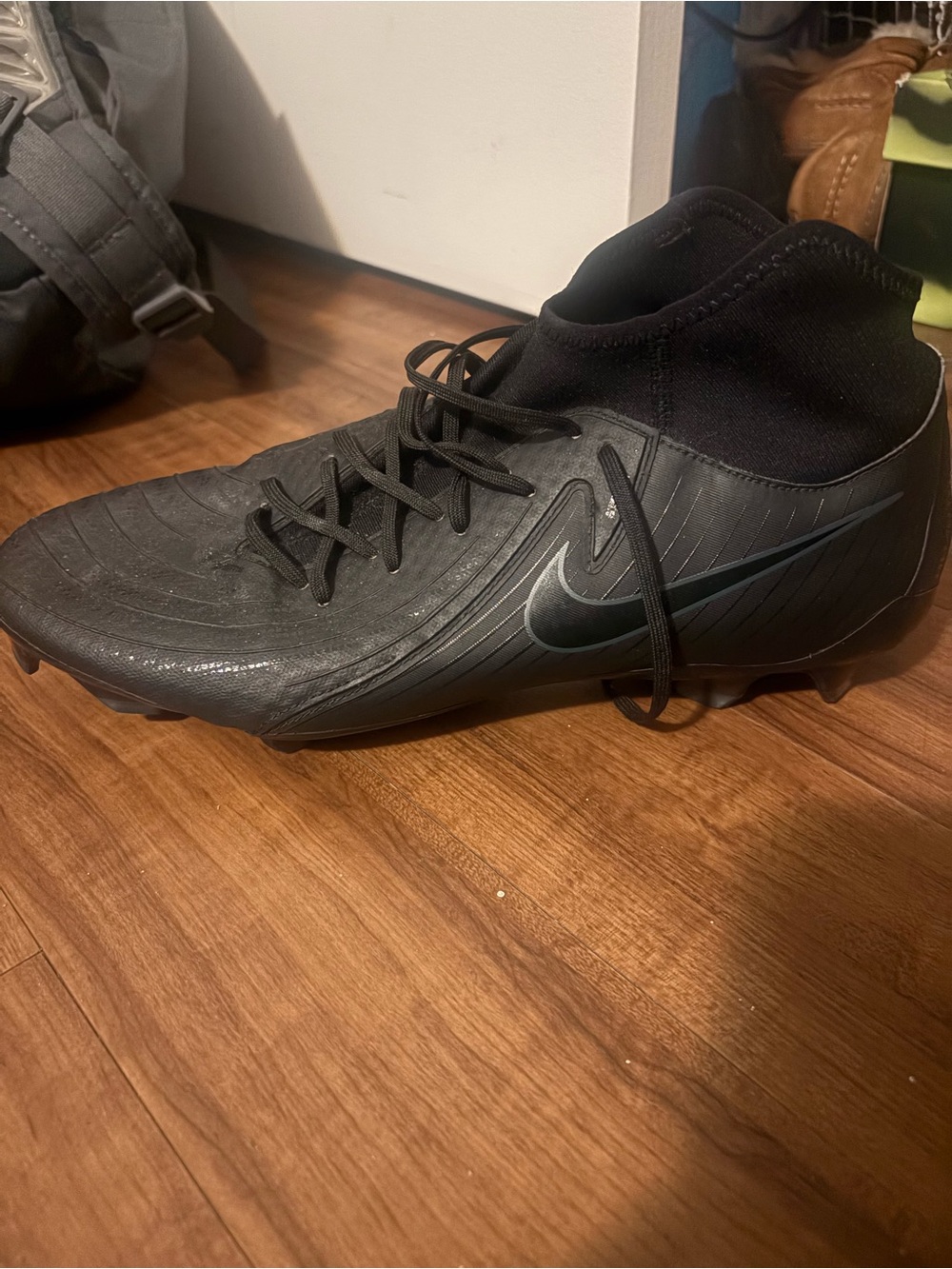 Nike Men’s Black/Gray Soccer Cleats with Ankle Collar
